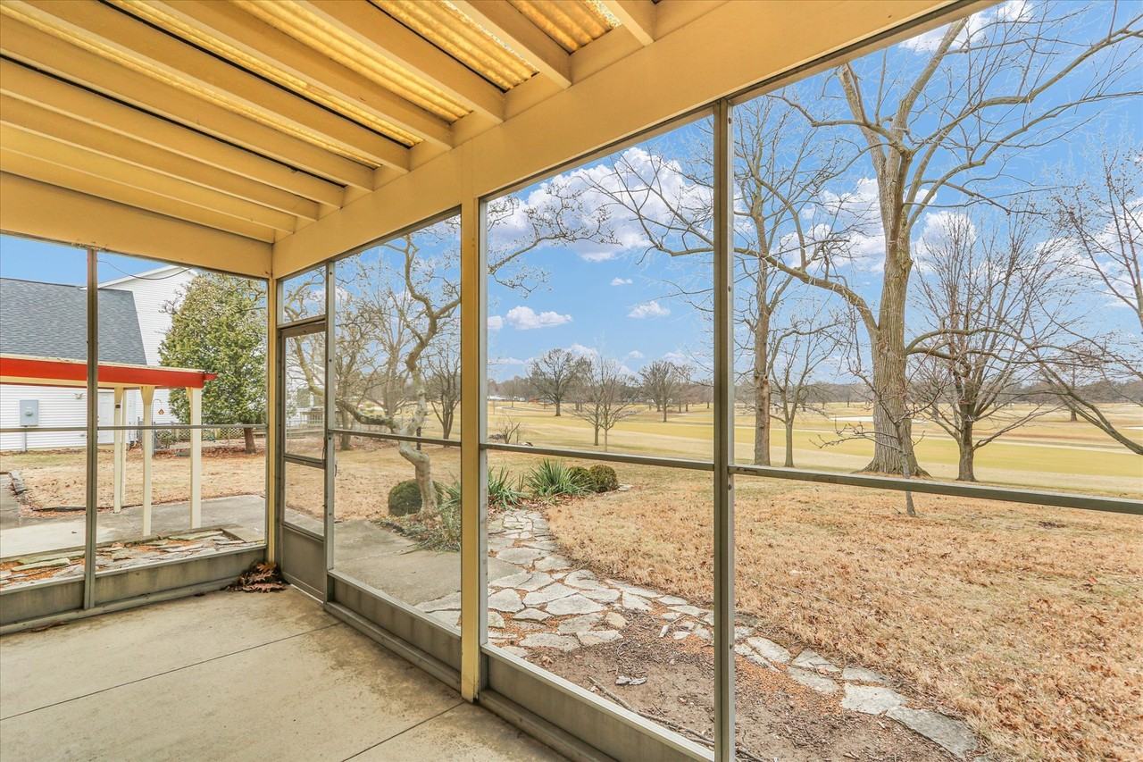 1803 Golfview Dr #1 - Photo 6 of 42