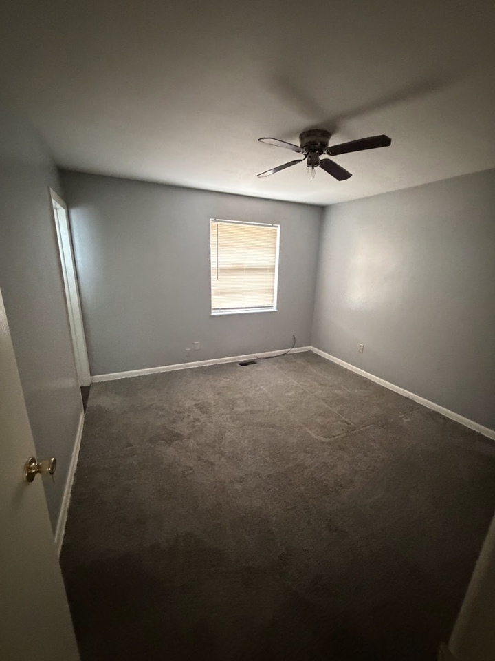 Daniel Williams - 1948 Victoria Avenue - B #B - Photo 6 of 7