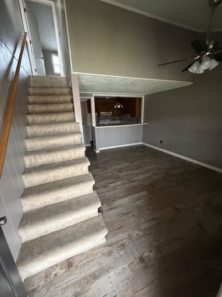 110 - 116 East Chilhowie Avenue - 6 #6 - Photo 3 of 10