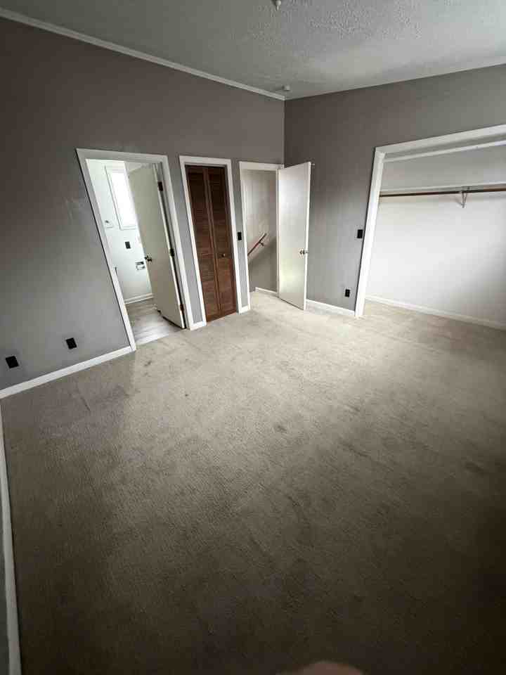 110 - 116 East Chilhowie Avenue - 6 #6 - Photo 4 of 10