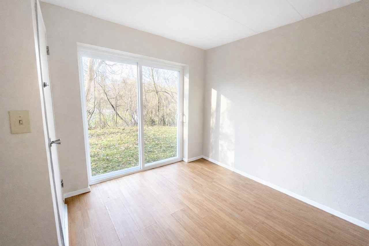 1005 1005 GLASS RUN ROADAPT 1 #1005-01 - Photo 3 of 8