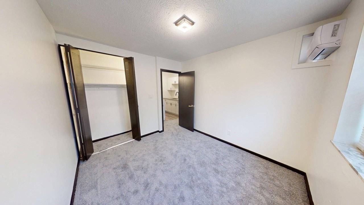 Riveredge Lofts - Photo 6 of 30