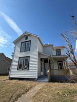 featured image of 383 Mead St #1