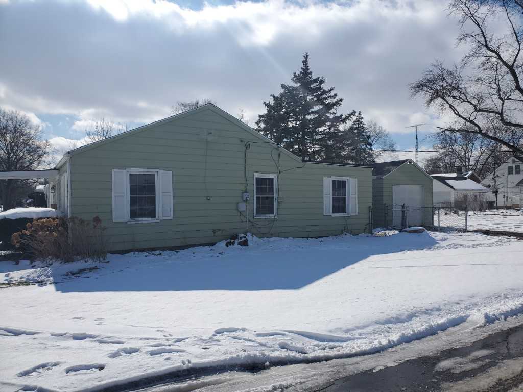 1657 N Adams St #1 - Photo 4 of 20