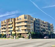 Perfectly situated 2 bedroom and 2 bathroom ! - Photo 1 of 1