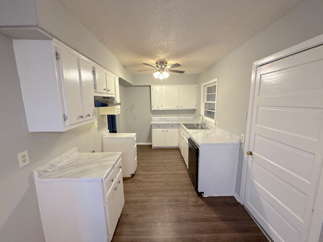 1497 Maxine St - Photo 2 of 14