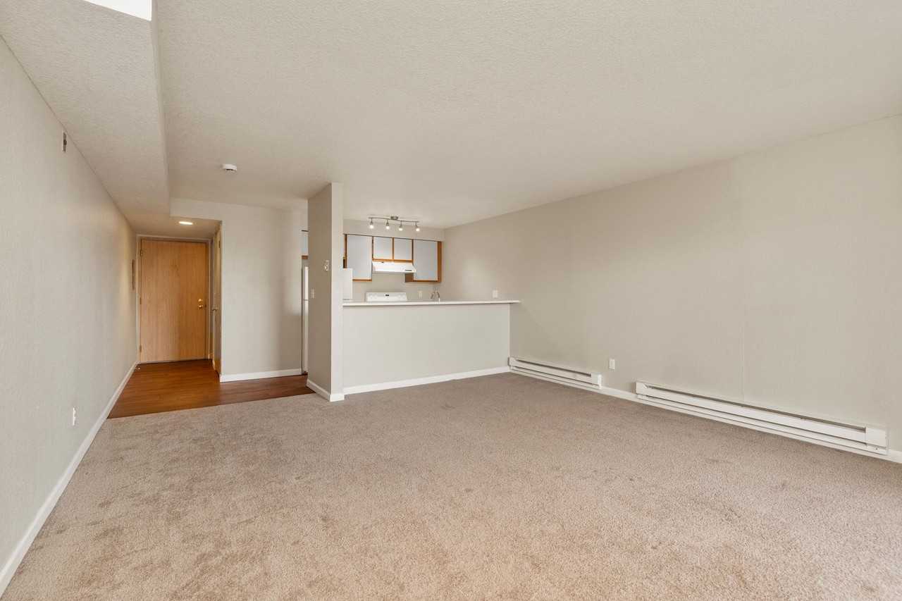 Edge - Photo 6 of 14