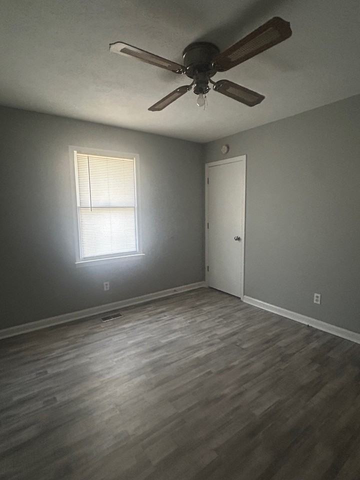 3005 Sawyer St #1 - Photo 5 of 7