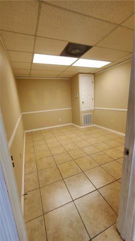 1347 Englewood Dr #1363 - Photo 5 of 9