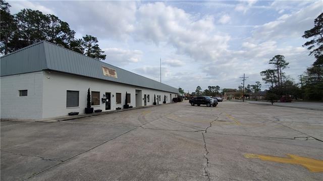 1347 Englewood Dr #1363 - Photo 6 of 9