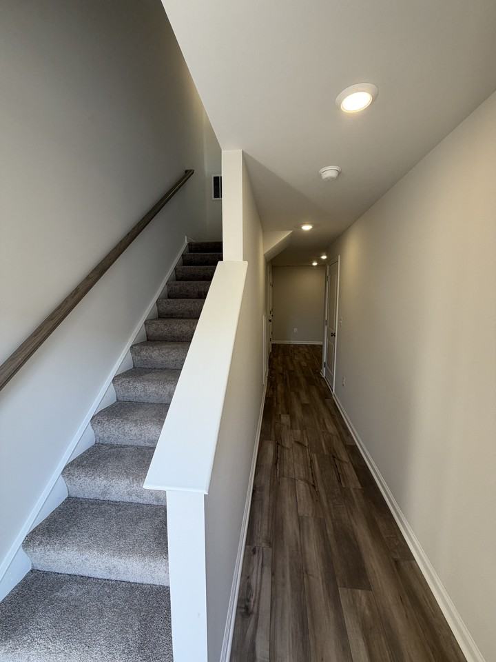 125 Kinkade Ct #1 - Photo 2 of 18