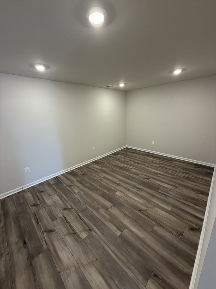 125 Kinkade Ct #1 - Photo 3 of 18