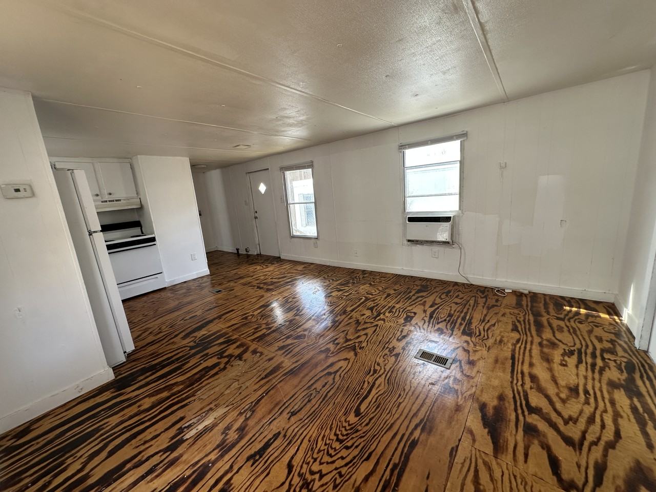 7150 Seward Cir #2 - Photo 5 of 9