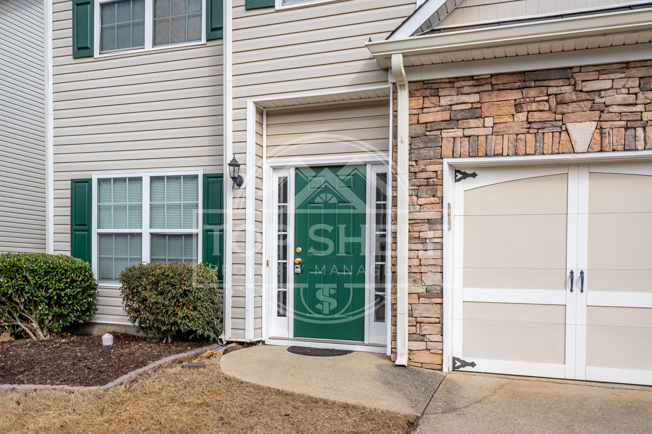 32 Brookvalley Ct W #1 - Photo 3 of 30