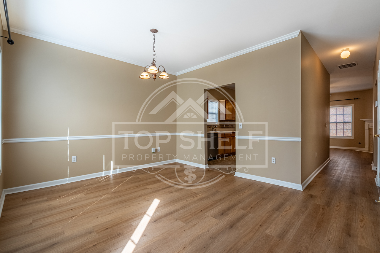 32 Brookvalley Ct W #1 - Photo 6 of 30