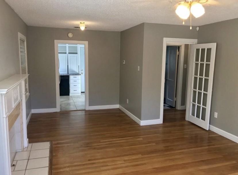 2408 22nd St #1 - Photo 5 of 14