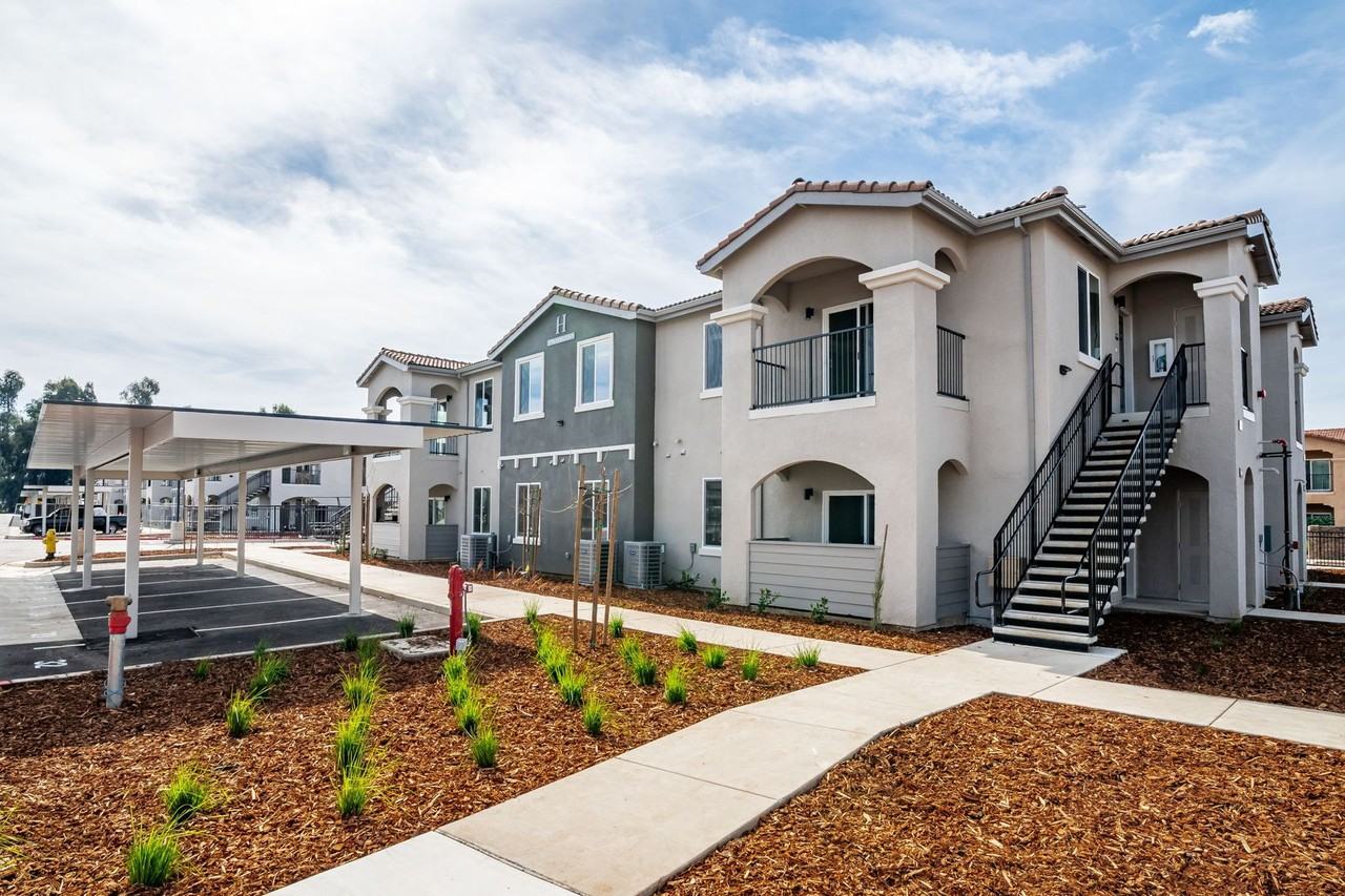 Merced Horizons - Photo 5 of 50