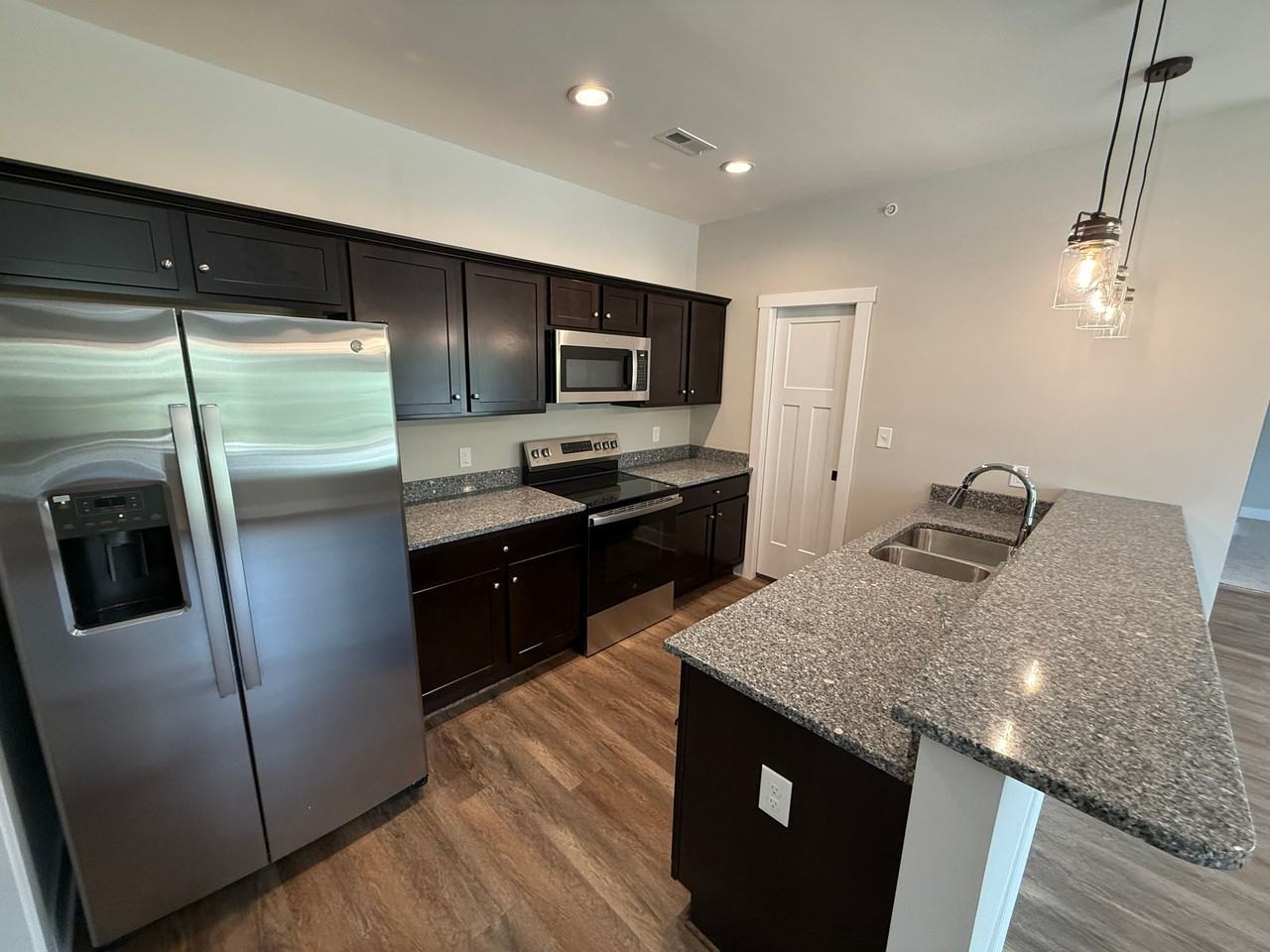 Jefferson Commons Commercial Apartments - Photo 4 of 10