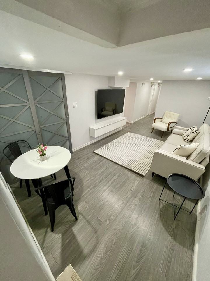 1297 Aubin Rd Lowr Lower #1 - Photo 3 of 9