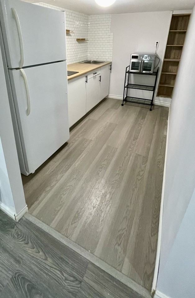 1297 Aubin Rd Lowr Lower #1 - Photo 4 of 9