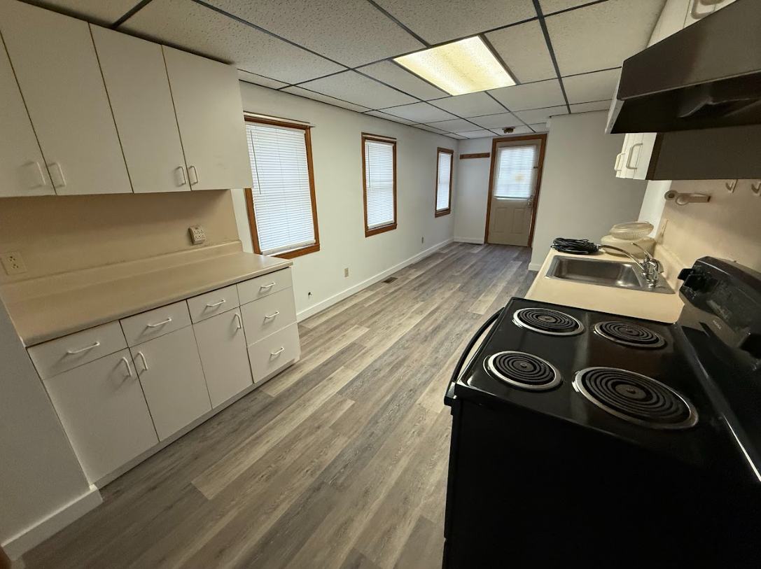 2 Williams Ct #1 - Photo 2 of 9