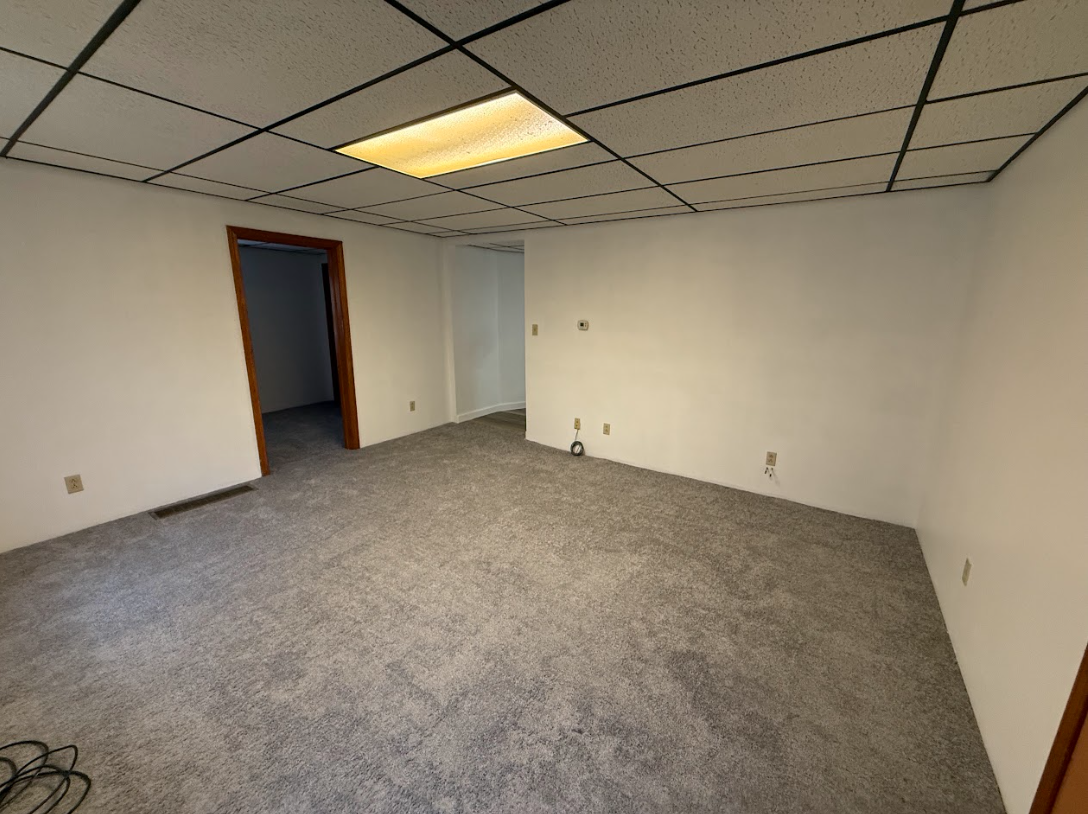 2 Williams Ct #1 - Photo 4 of 9