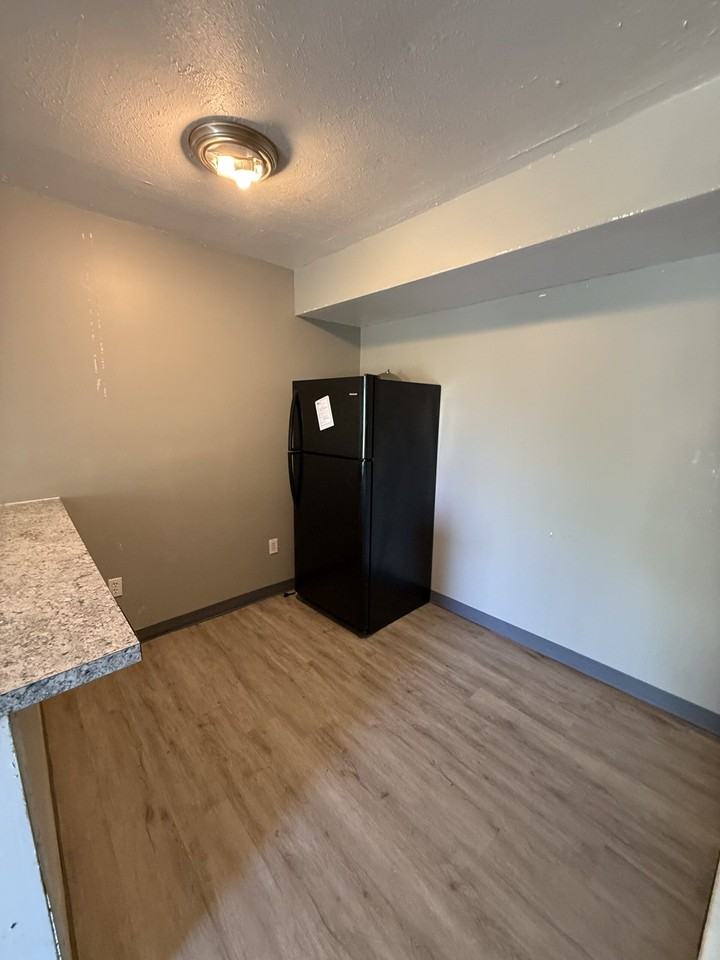 401 Smith StreetD9 #D9 - Photo 7 of 10