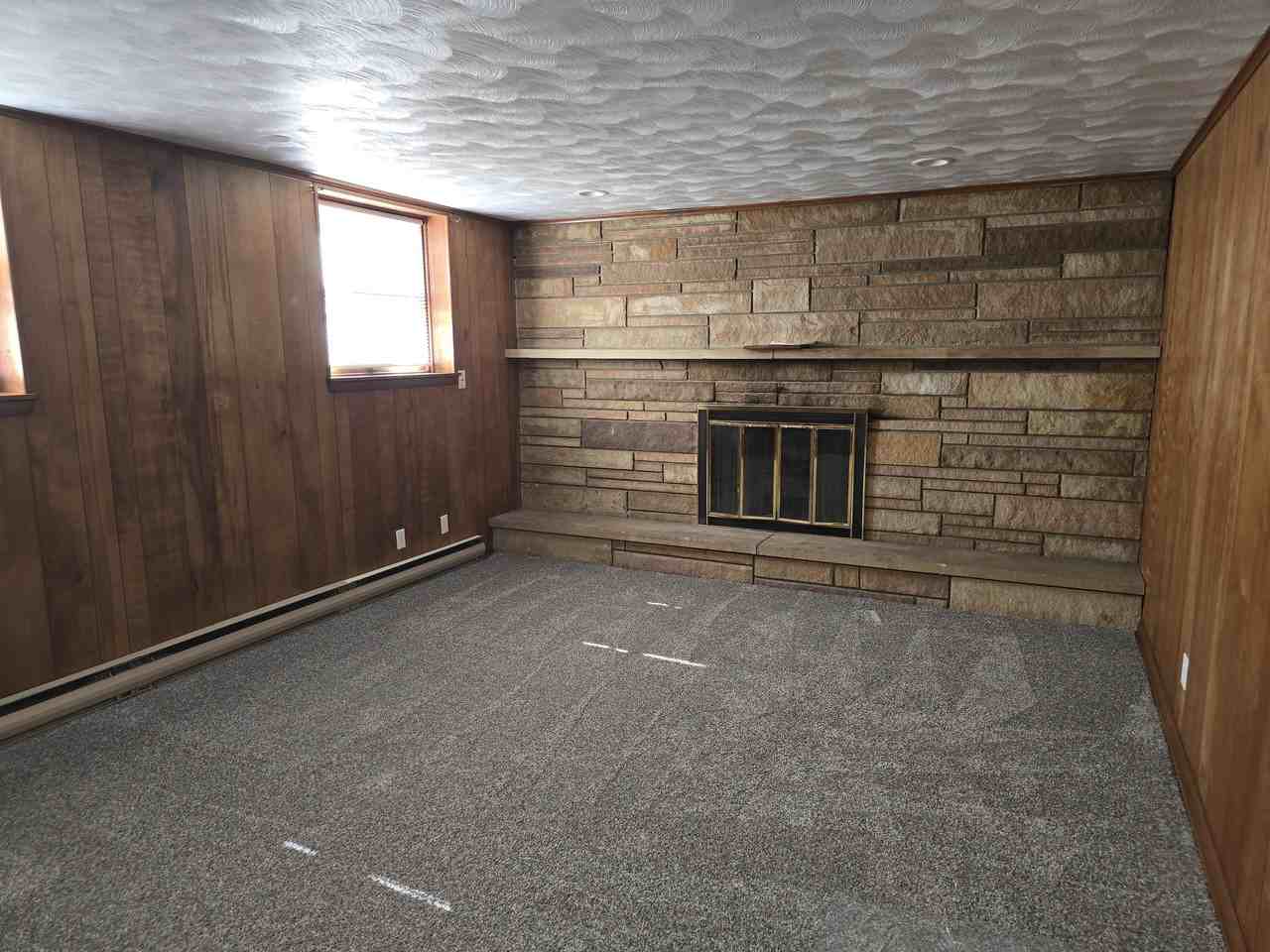 193 S Quentin Rd #1 - Photo 3 of 14