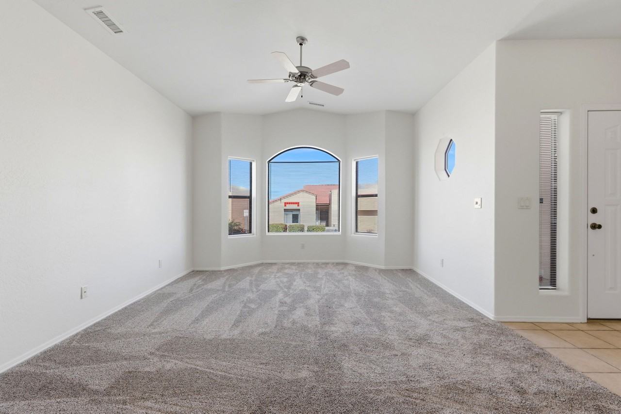 2847 Ithaca Dr #1 - Photo 4 of 23