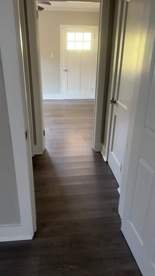 807 Rountree Ave Se #4 - Photo 6 of 11