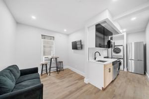 featured image of 558 E 191st St