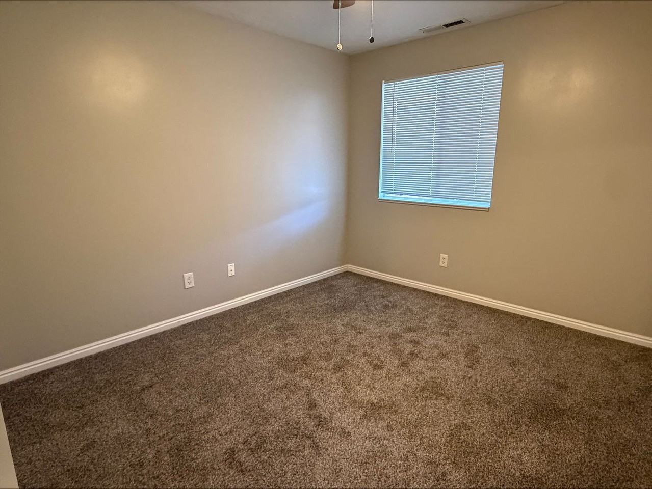 2421 N 400 E - Photo 7 of 20