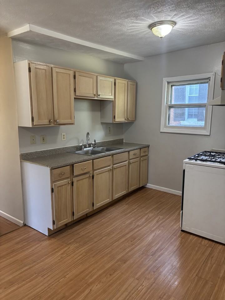 406 Main St #406 - Photo 2 of 10