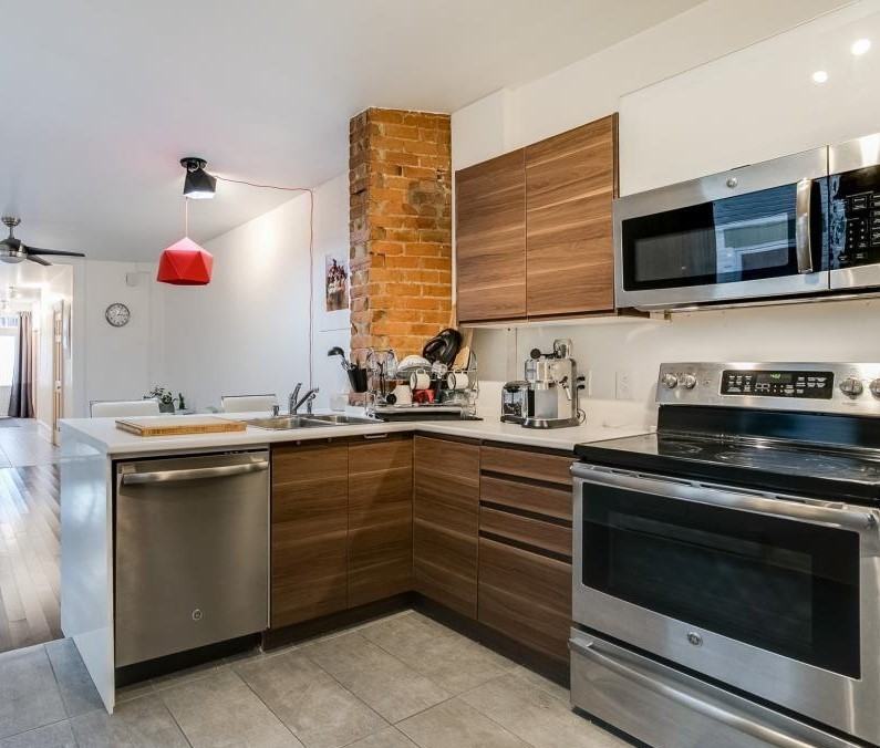 4080 Rue De Bullion - Photo 6 of 10