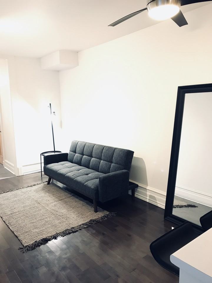 4080 Rue De Bullion - Photo 7 of 10