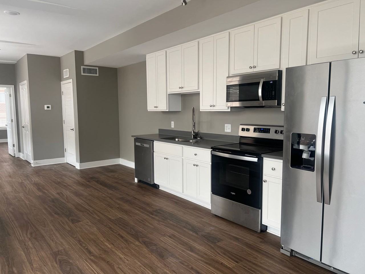 300 W Fayette Street - Photo 6 of 12