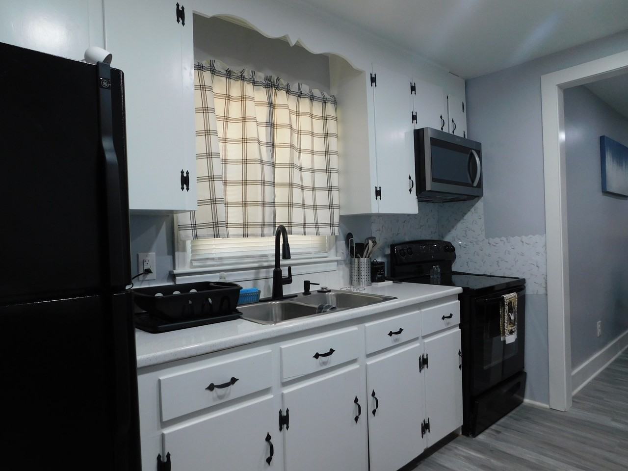 Thriftwood Dr #2 - Photo 6 of 7