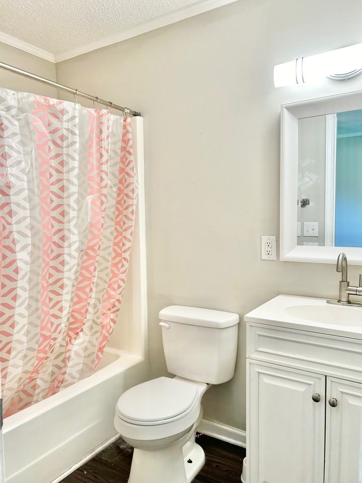 111 Calvin Ct #A - Photo 6 of 8