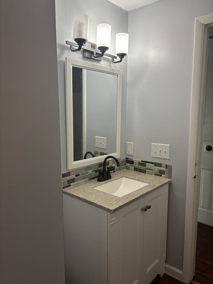 Corder Dr #2 - Photo 4 of 9