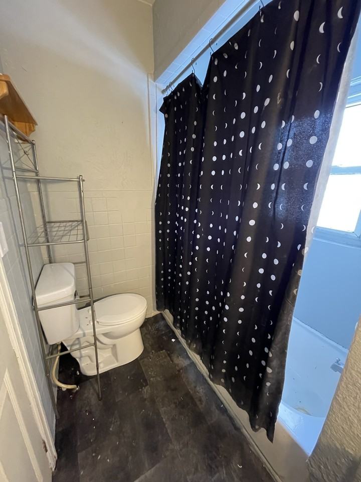 3105 W Western Ave #M3 - Photo 4 of 8