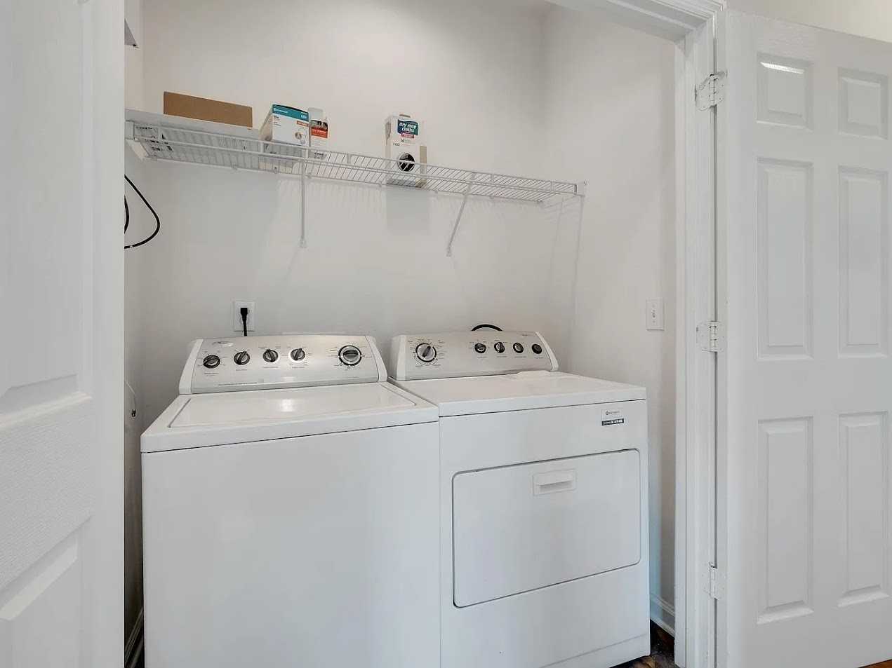 3025 Four Oaks Blvd #1 - Photo 5 of 28