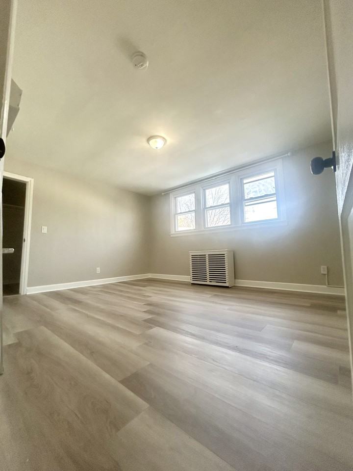 26 Van Ness Terrace #2 - Photo 2 of 16