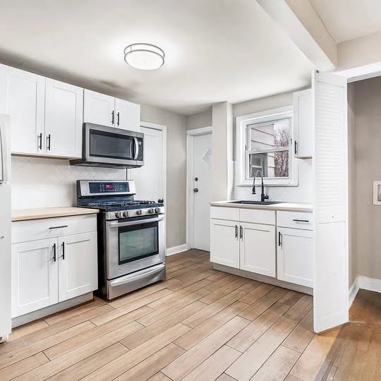 26 Van Ness Terrace #2 - Photo 6 of 16