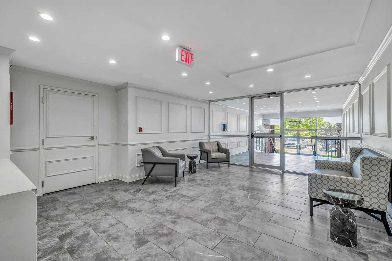 Eastwood Terrace - Photo 6 of 18