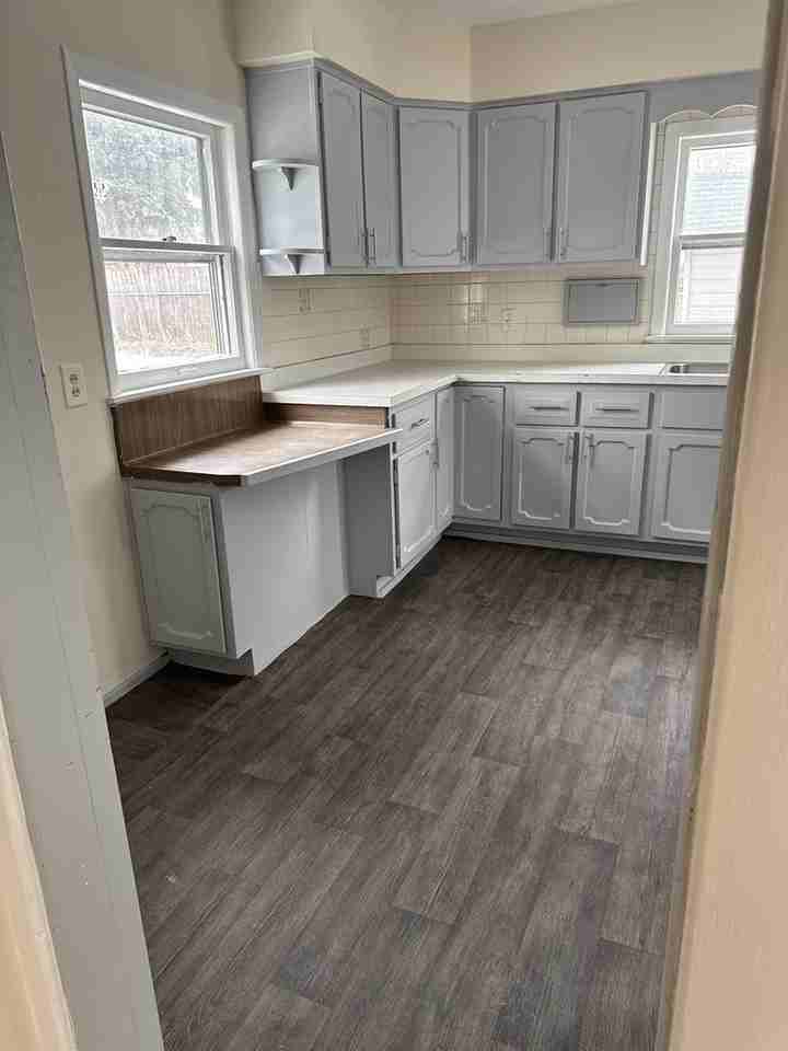 742 W Homer St #1 - Photo 3 of 12