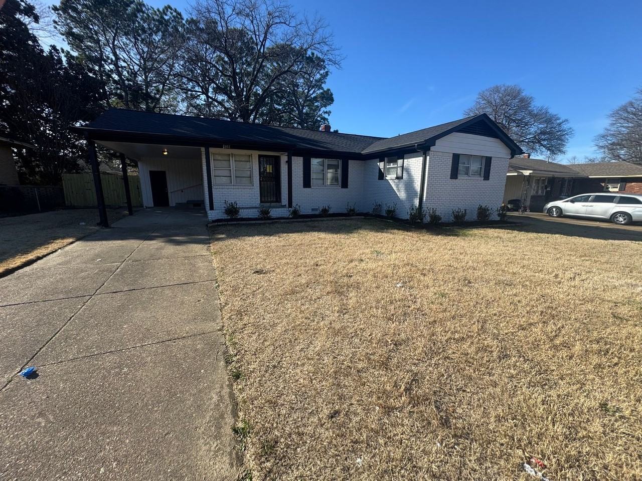 2851 Redwing Rd - Photo 2 of 19