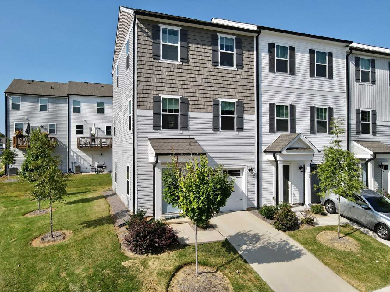 11005 Woodland Creek Way #1 - Photo 3 of 23