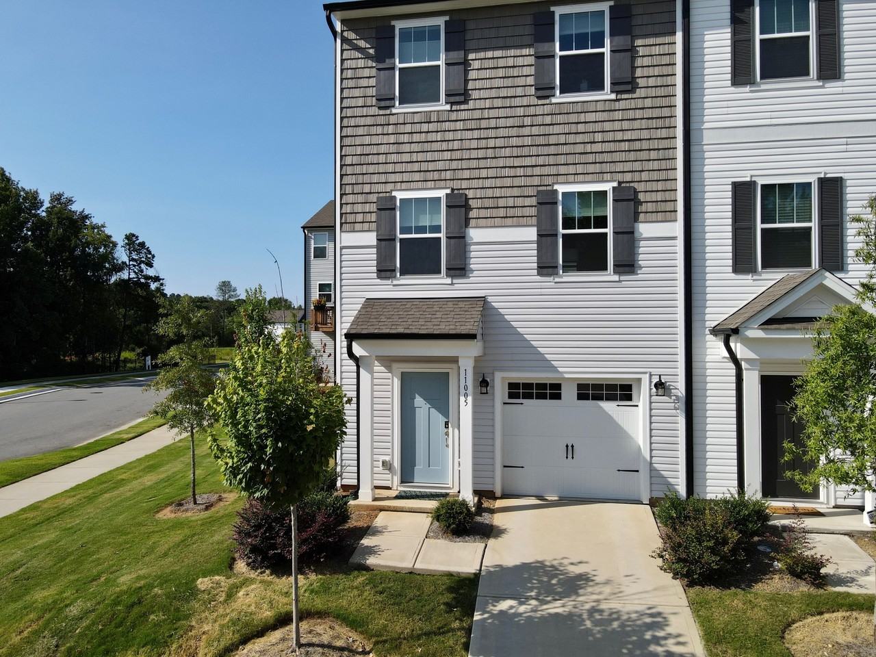 11005 Woodland Creek Way #1 - Photo 4 of 23