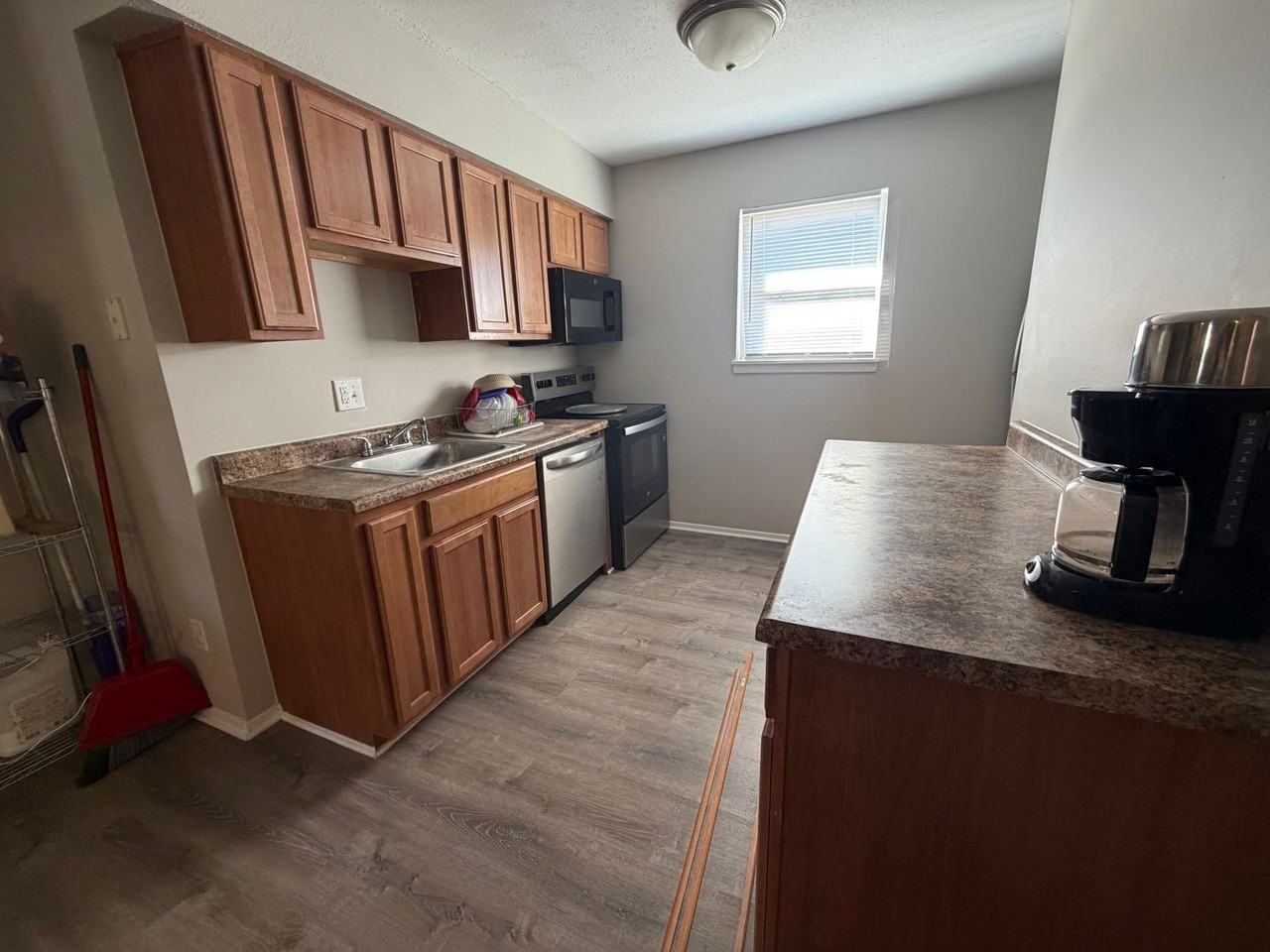 203 Wheaton Ct - Photo 5 of 22