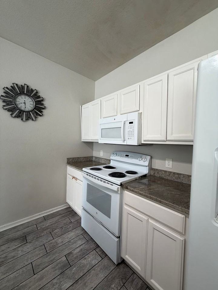 1150 Airport Rd #148